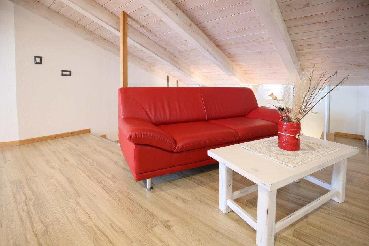 Mansarda Daila Villa Кастелсардо Екстериор снимка