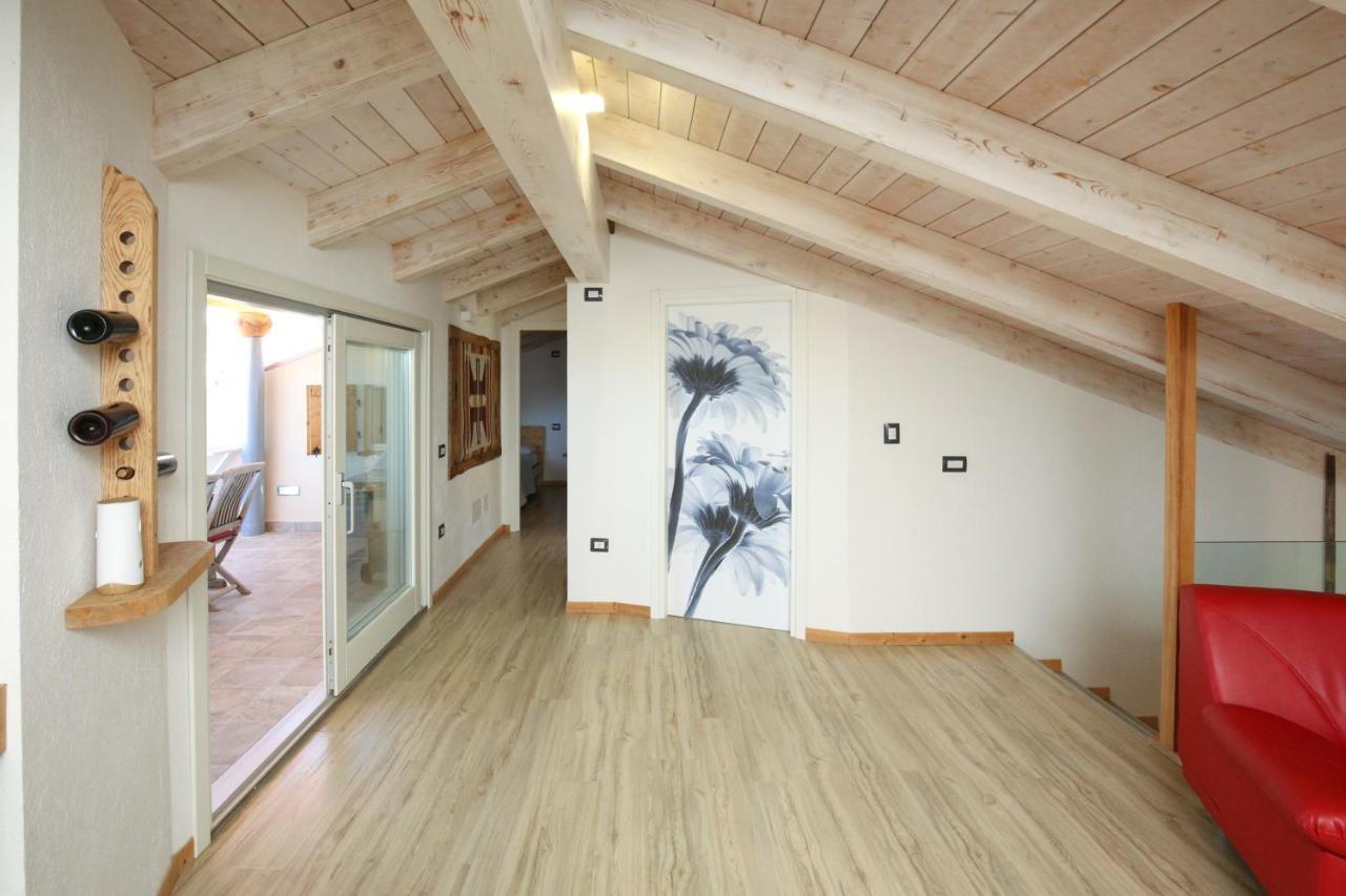 Mansarda Daila Villa Кастелсардо Екстериор снимка