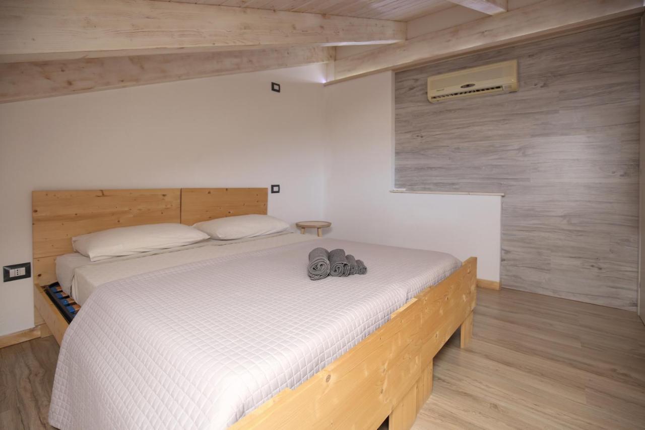 Mansarda Daila Villa Кастелсардо Екстериор снимка