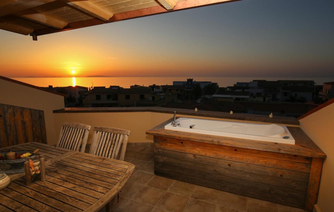 Mansarda Daila Villa Кастелсардо Екстериор снимка